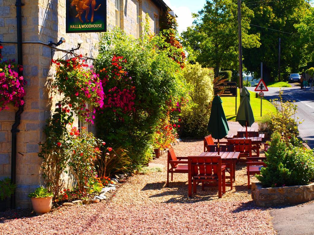 The Greyhound Inn Taunton Exterior photo