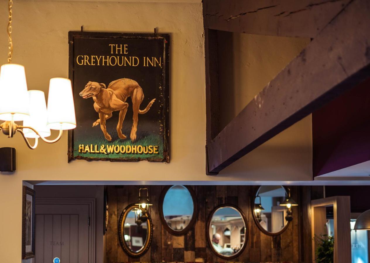 The Greyhound Inn Taunton Exterior photo